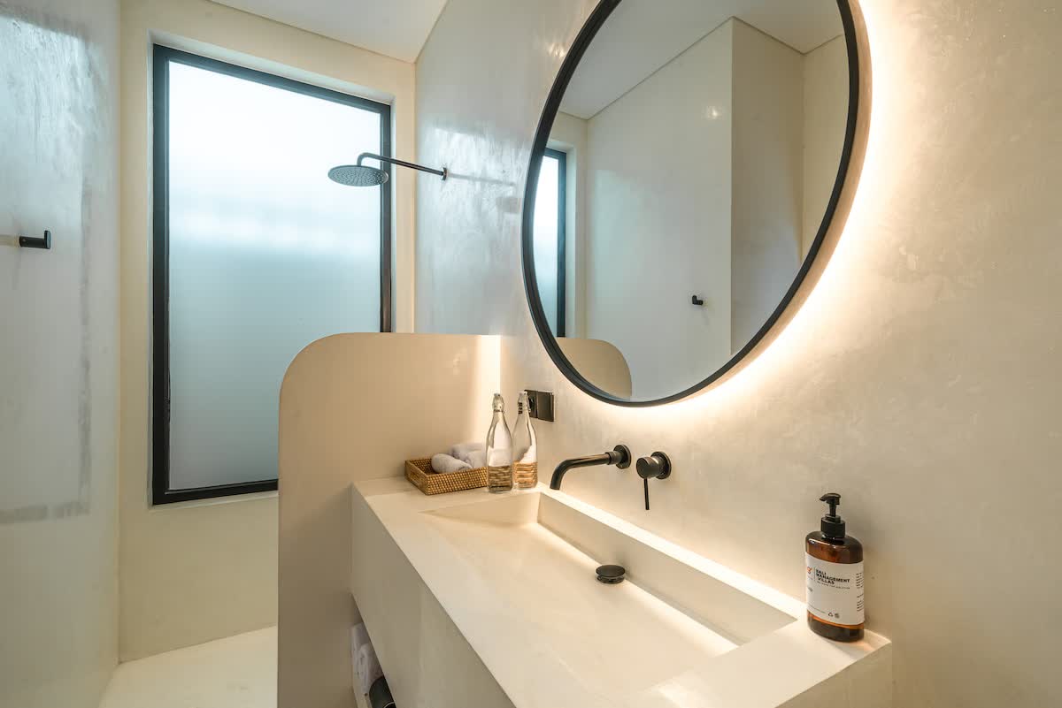 Kamar mandi dua, foto 1