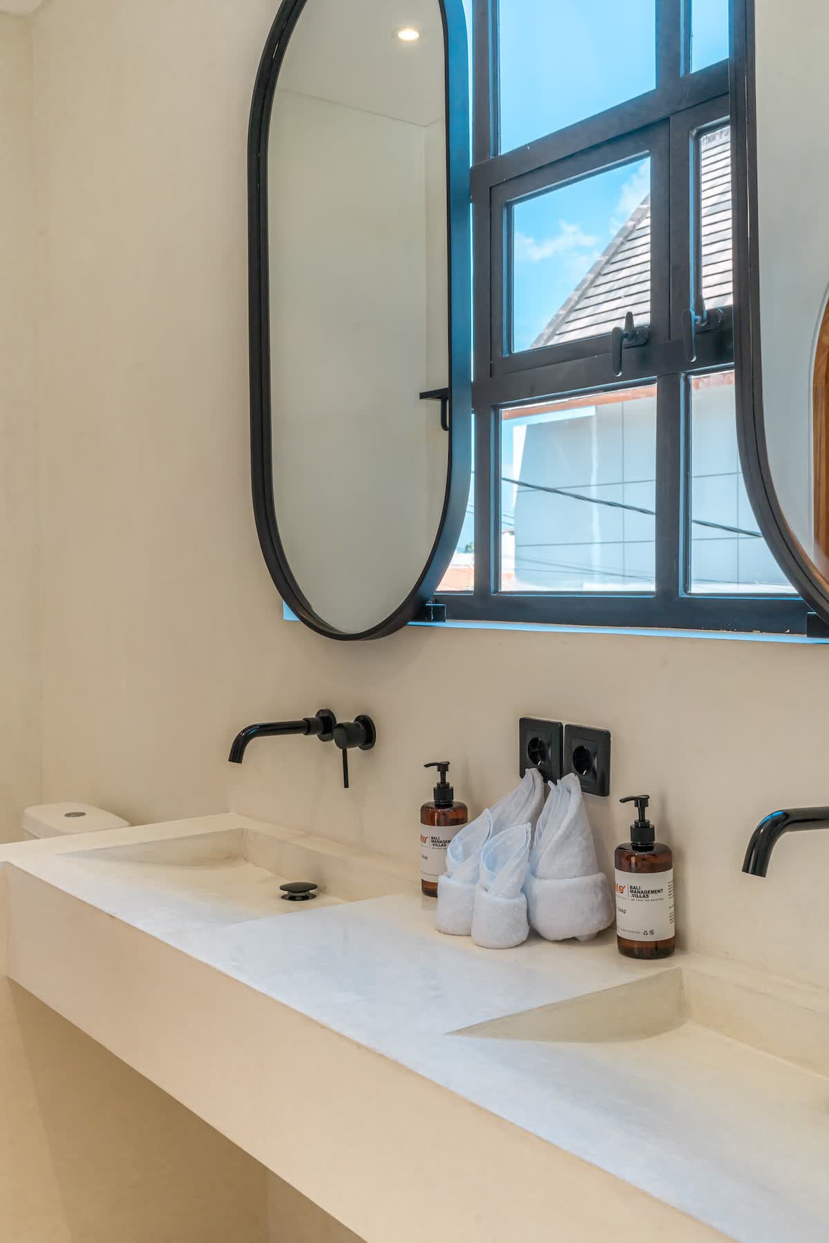 Kamar mandi tiga, foto 2